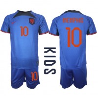 Camisa de time de futebol Holanda Memphis Depay #10 Replicas 2º Equipamento Infantil Mundo 2022 Manga Curta (+ Calças curtas)
